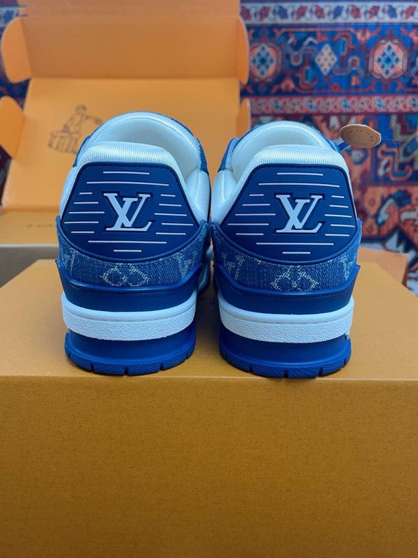 ルイヴィトン靴着用イメージ